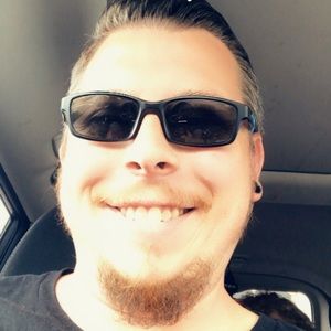 Meet your Posher, Raymond